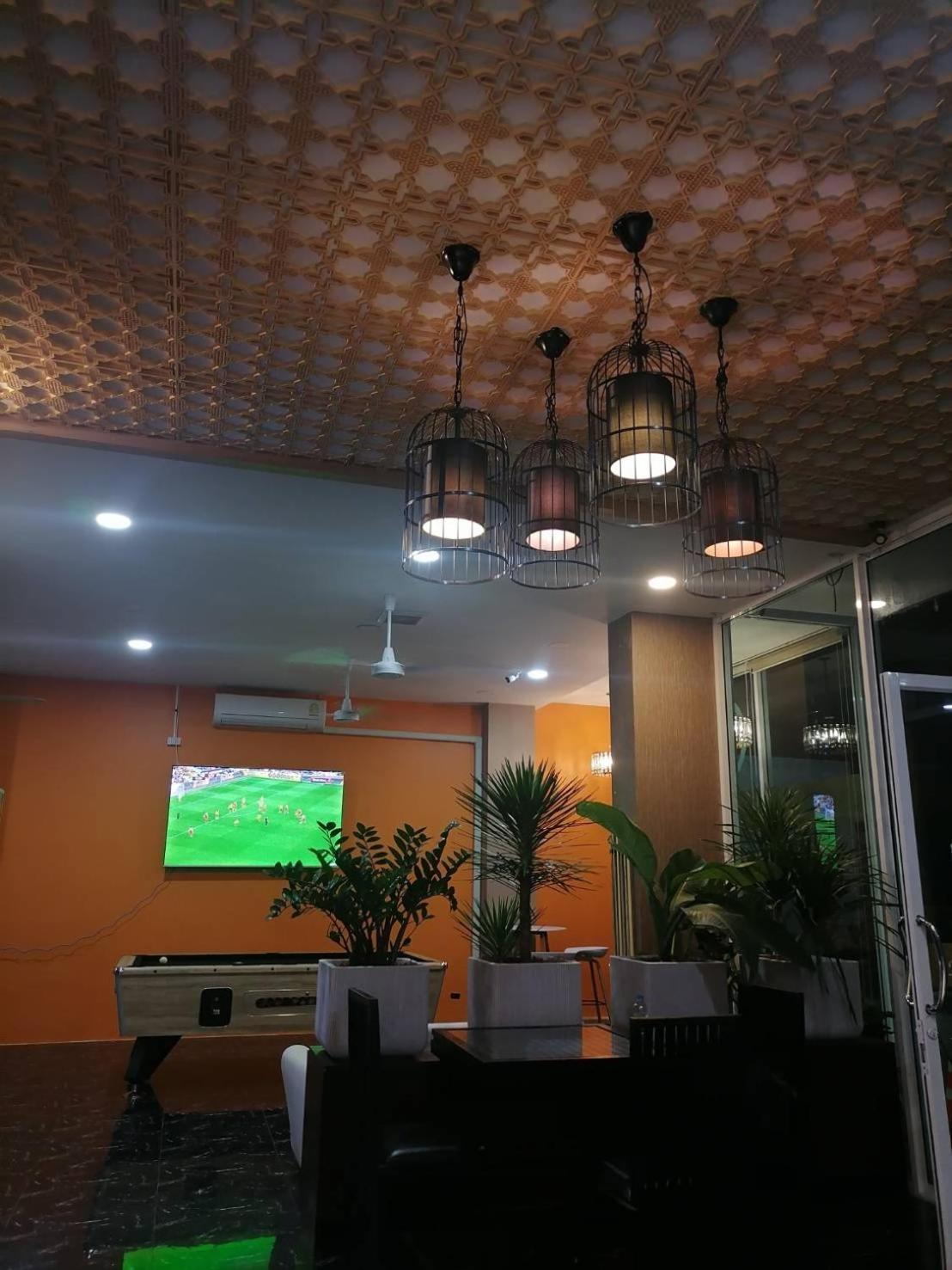 Nj Patong Hotel Екстериор снимка
