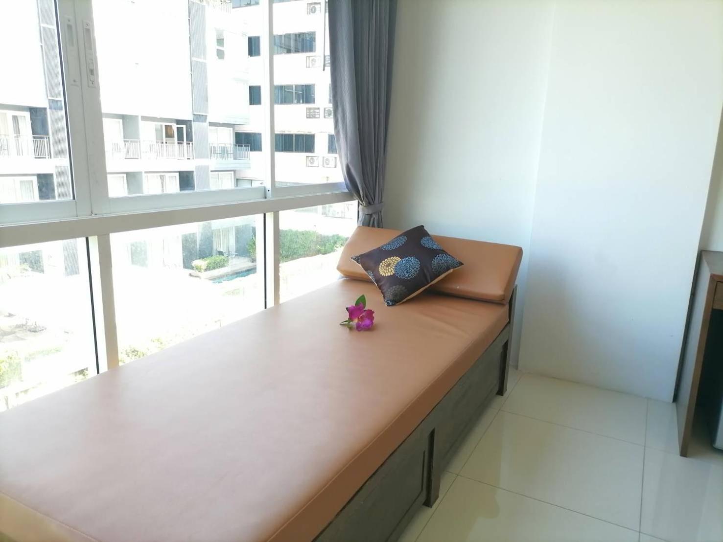 Nj Patong Hotel Екстериор снимка